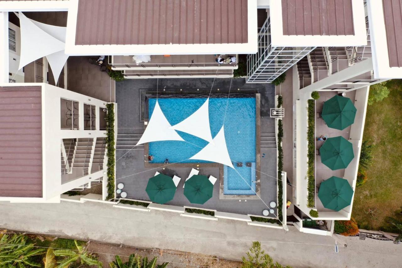 Rovira Suites Dumaguete City Экстерьер фото