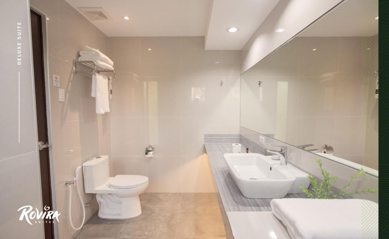 Rovira Suites Dumaguete City Экстерьер фото