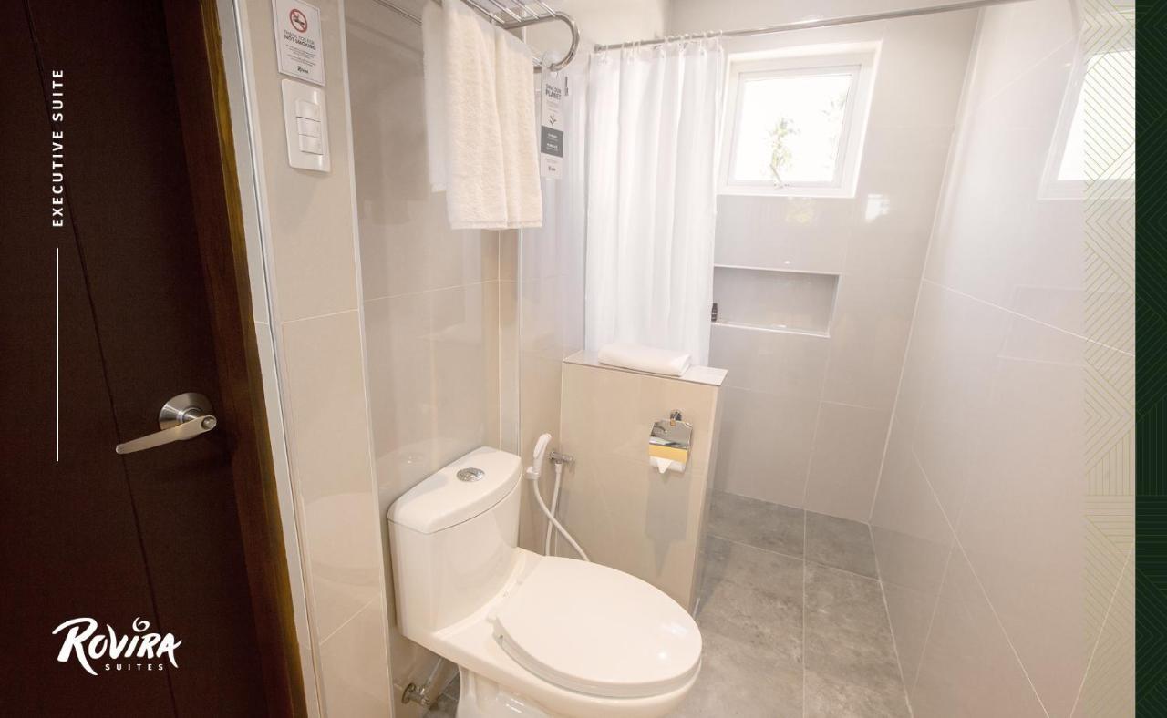 Rovira Suites Dumaguete City Экстерьер фото